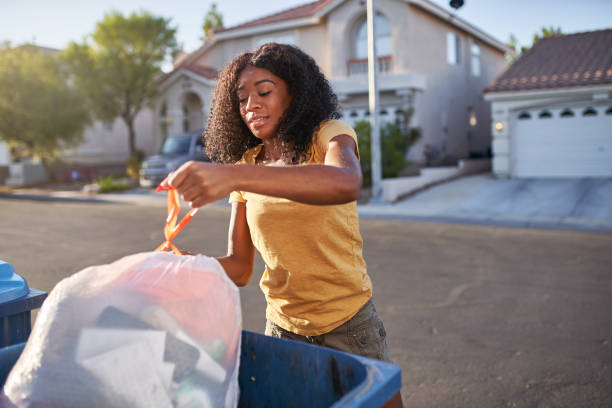 Best Yard Cleanup Services  in Foreman, AR